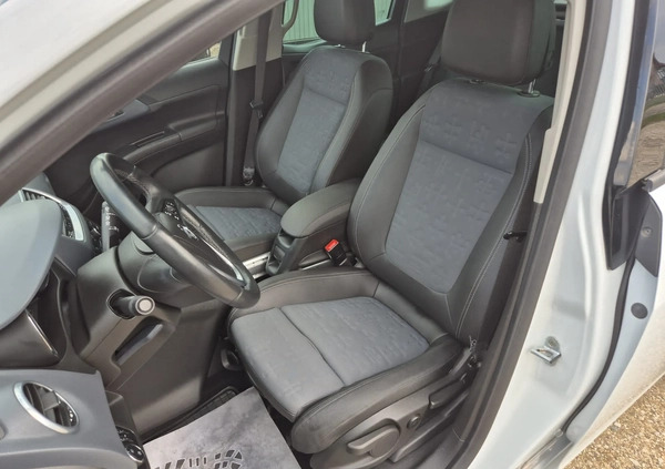 Opel Meriva cena 22900 przebieg: 169000, rok produkcji 2010 z Augustów małe 379